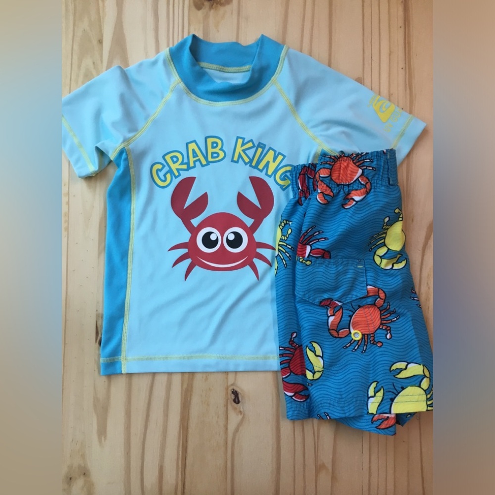 Laguna Kids' Light Blue 'Crab King' Swim Set - Rash Guard & Shorts 2T vacation
